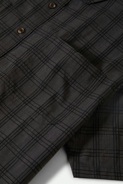 CRU Oxford Plaid Relaxed S/S Shirt - Charcoal/Black Plaid