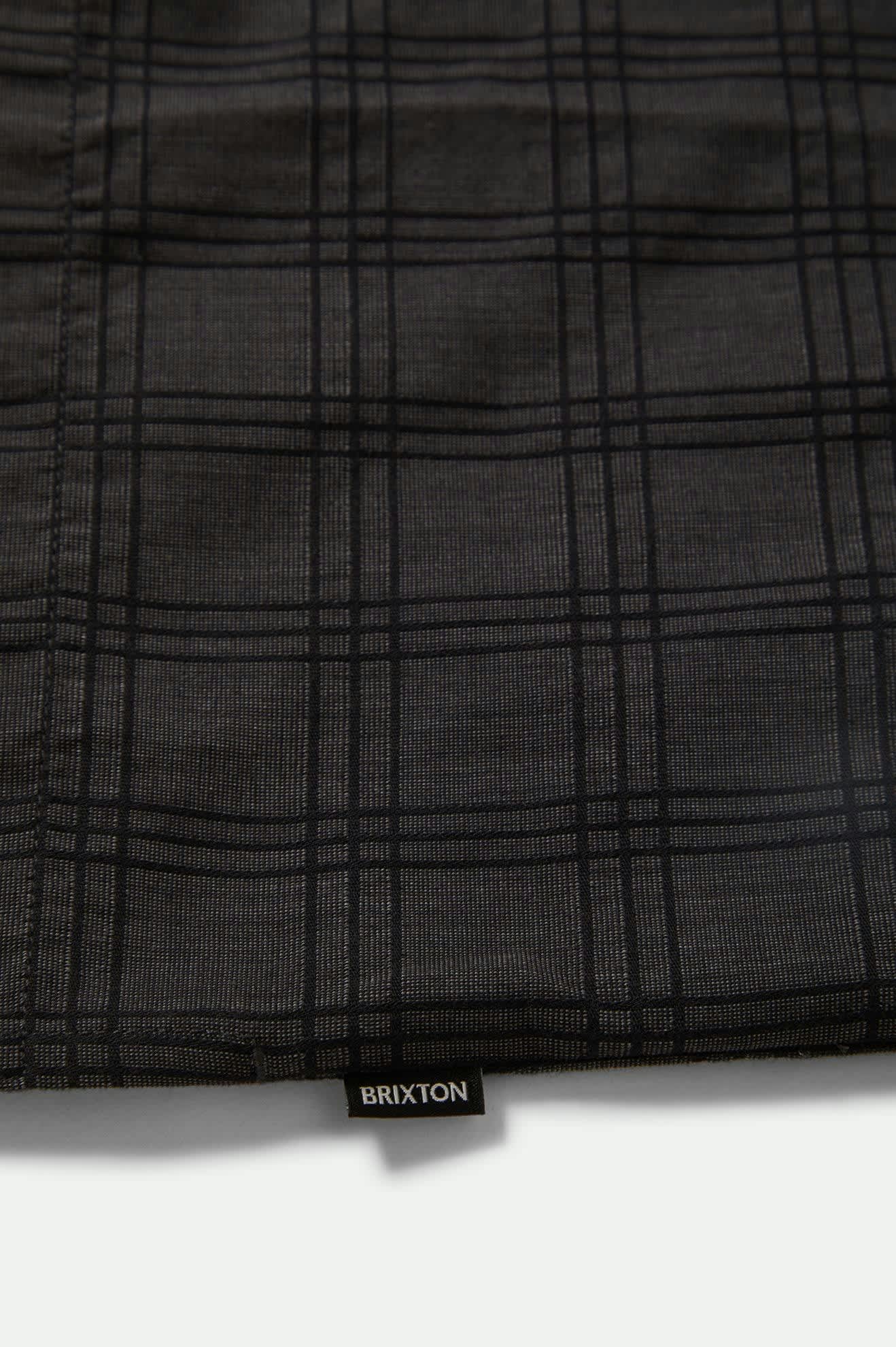 CRU Oxford Plaid Relaxed S/S Shirt - Charcoal/Black Plaid